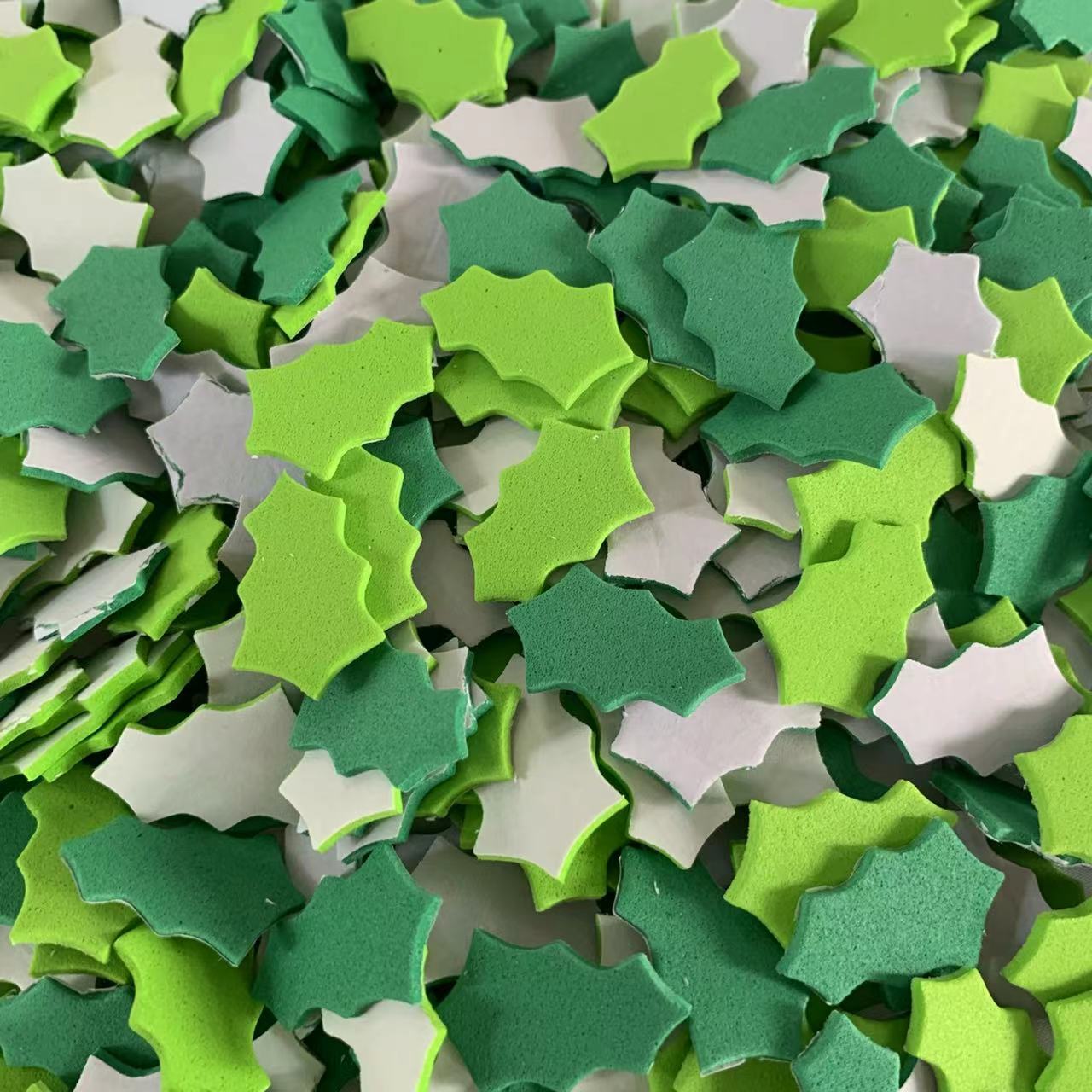 100PCS Christmas wreath leaes  - Art And Craft Autumn avis et prix