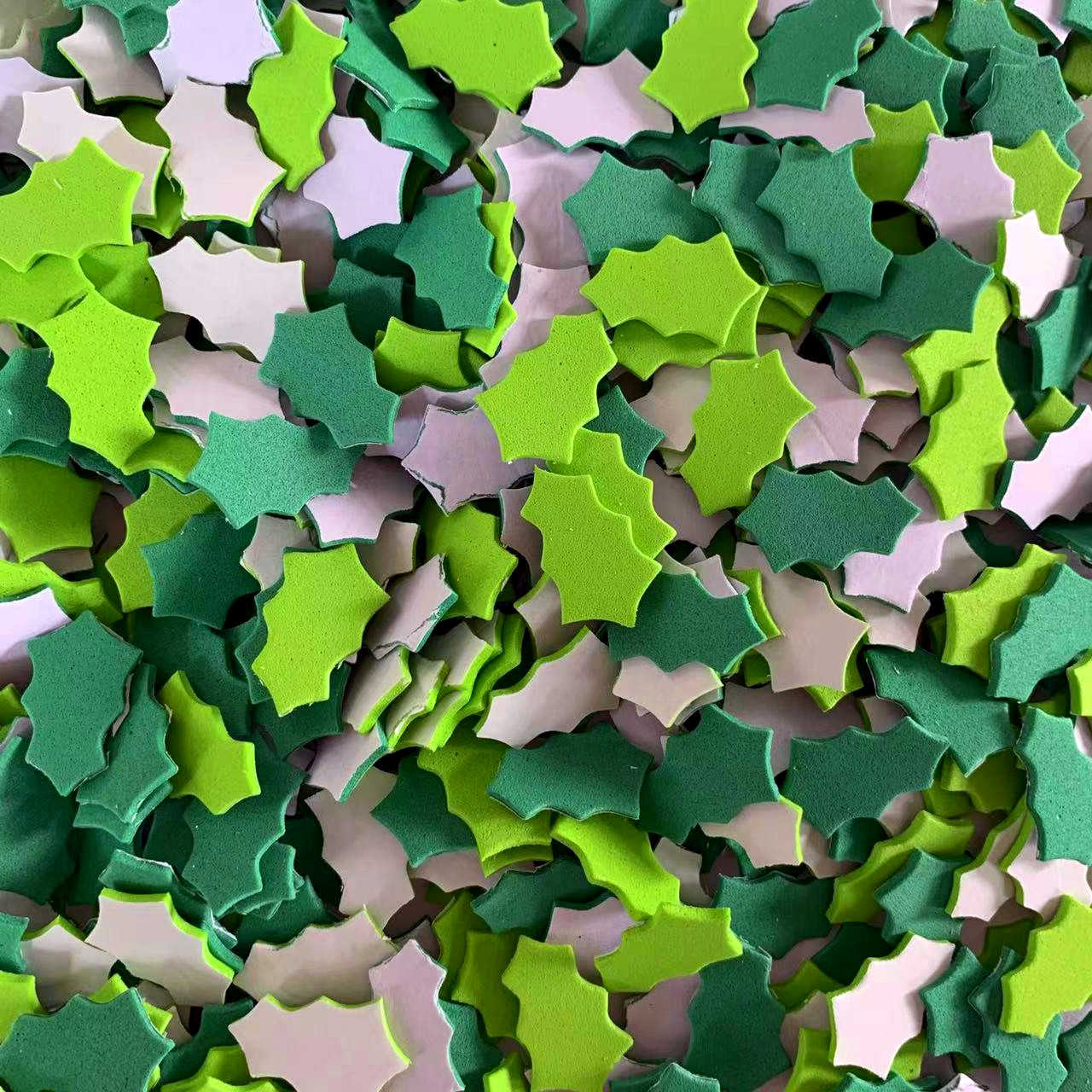 100PCS Christmas wreath leaes  - Art And Craft Autumn avis et prix